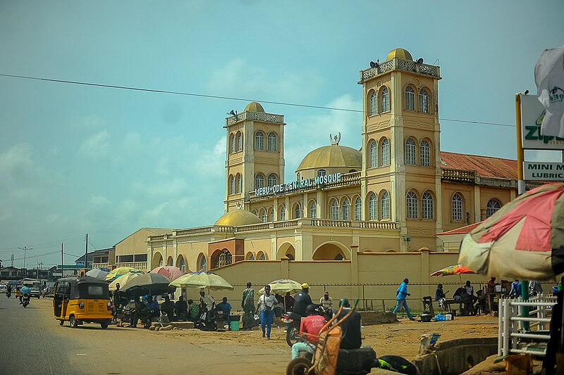 File:Ijebu-ode Central Mosque, Ijebu ode, Ogun state2.jpg