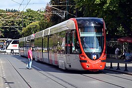 Istanbulská linka T1 Alstom Citadis tram.jpg