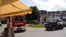 ملف:Iveco Feuerwehrfahrzeug, Füssen.webm