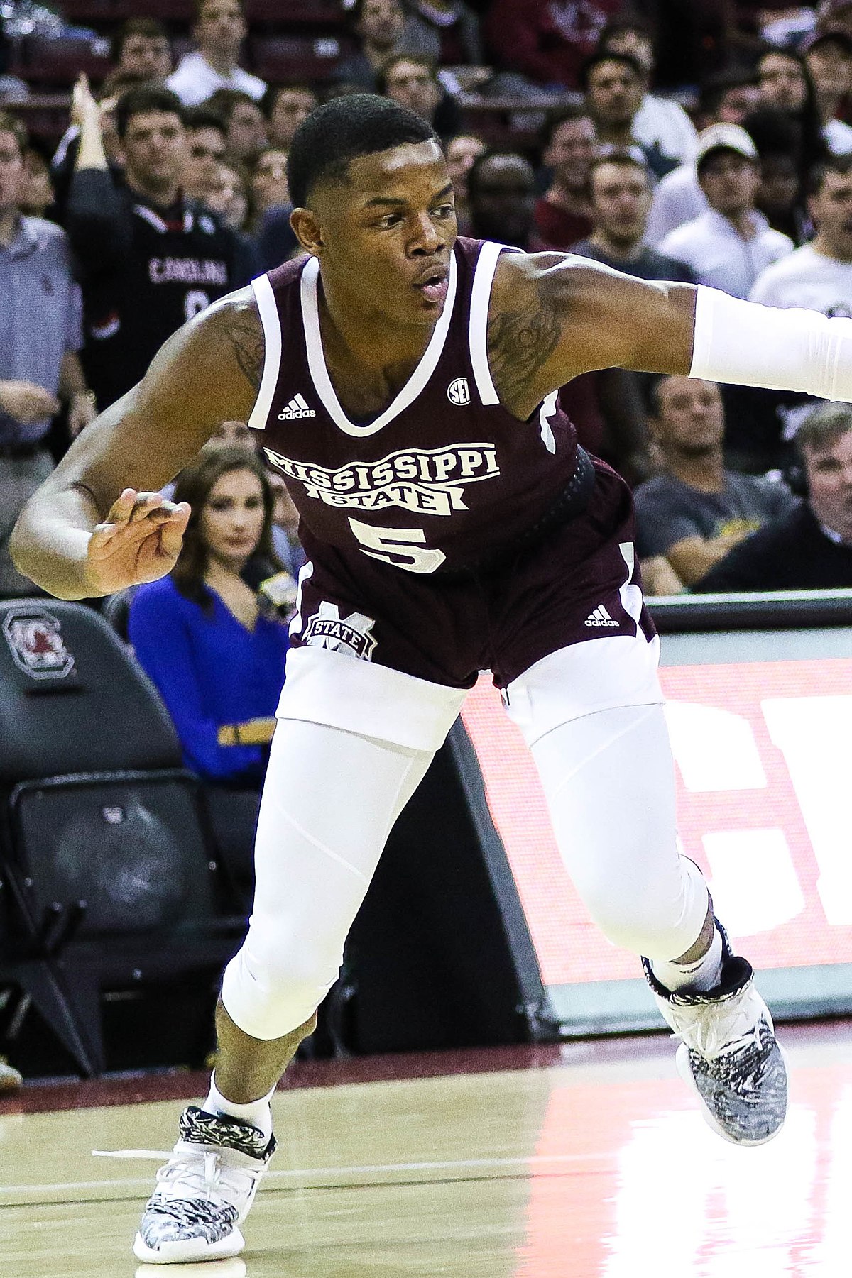 Mississippi State basketball's Iverson Molinar signs with Milwaukee Bucks