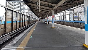2019년 4월에 촬영한 기타요노 역의 승강장.