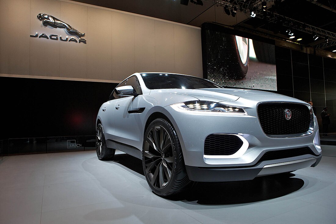 File:Jaguar at the 2013 Dubai Motor Show (10816720714).jpg