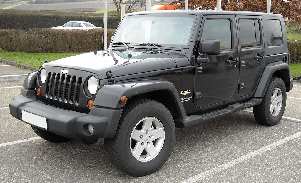 *** Jeep *** 1024px-Jeep_Wrangler_Unlimited_front_20081213