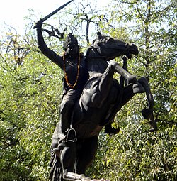 Jhalkaribai Statue at Gwalior.jpg
