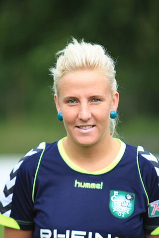 <span class="mw-page-title-main">Julia Debitzki</span> German footballer (born 1991)