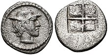 KÖNIGE von MAZEDON.  Alexander I. 498-454 v.  AR-Obol (8 mm, 0,46 g).  Geschlagen um 460-450 v.  Junger männlicher Kopf rechts, trägt petasos.jpg