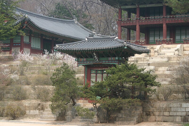 File:Korea-Seoul-Changdeokgung-Juhapnu area-Eosumun-01.jpg