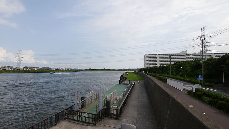 File:Koto-Line on Edo-River Tokyo 2013.JPG