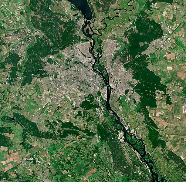 File:Kyiv by Sentinel-2, 2020-07-11.jpg