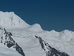 Lom Peak (in the background)