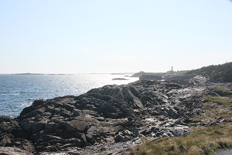 File:Louisbourg Lighthouse Trail 2.jpg