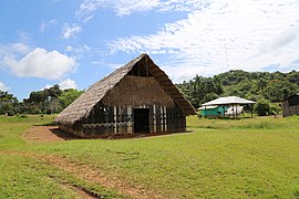 Maloca indígena Mituseño - panoramio.jpg