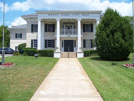 Mount Dora City Hall01.jpg