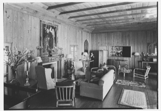 File:Mrs. Benjamin Rogers, Thatchcote, residence in Palm Beach, Florida. LOC gsc.5a04690.tif