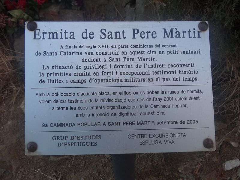 File:Muntanya de Sant Pere Màrtir 103 Ermita.jpg