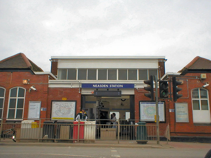 File:Neasden tube station exterior.jpg