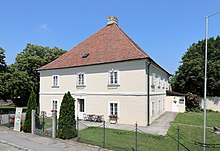 Datei:Obersiebenbrunn_-_Priesterhaus.JPG