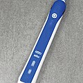 Oral-B Pro 2 2000 Electric Toothbrush - 36304630011.jpg