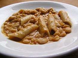 Pasta și fasole cannellini.jpg