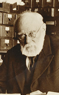 <span class="mw-page-title-main">Paul Otlet</span> Belgian author, entrepreneur, lawyer and activist (1868–1944)