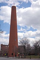 Phoenix Shot Tower in Maryland. Er war bis zum Bau der Trinity Church (New York City) das höchste Bauwerk in den Vereinigten Staaten.[3]