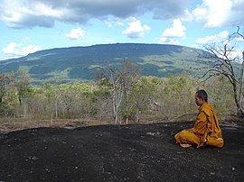 Phu Kradung Amphoe Nam Nao.jpg 