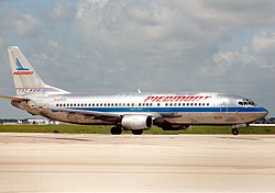 Als weltweit erste Fluggesellschaft erhielt Piedmont Airlines im Jahr 1988 Maschinen des Typs Boeing 737-400.