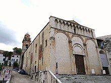 Datei:Pietrasanta-chiesa_sant'agostino-complesso.jpg