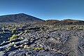 English: East coast of Réunion Island that is frequently affected by lava flows from Piton de la Fournaise volcano. Thus it is called Grand Brûlé (Great Burnt). English: Ostküste Réunions die häufig durch Ausbrüche des Piton de la Fournaise Vulkans betroffen ist. Dementsprechend heißt dieser Teil der Insel Grand Brûlé (die Schwerverbrannte).