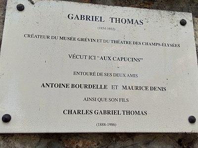 Plaque devant la maison de Gabriel Thomas.