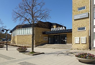 Hässelbygårdsskolans aula "Prisma" i maj 2013.