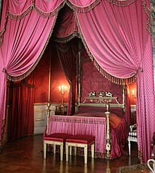Picture of the bed of Queen Charlotte.