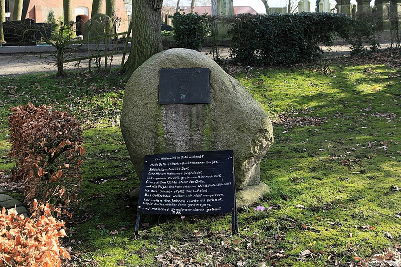 File:Rhauderfehn - Feldhörnstraße 04 ies.jpg