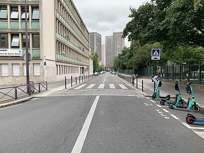 Comment aller à Rue Charles Moureu en transport en commun - A propos de cet endroit