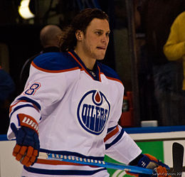 Ryan Jones Oilers 2012.jpg