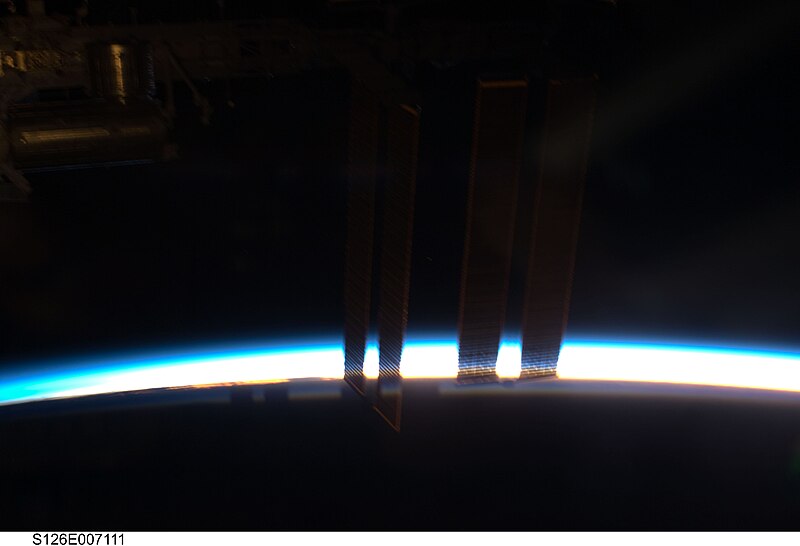 File:STS126-E-7111 - View of Earth.jpg