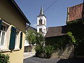 Romanischer Turm der Saalkirche im August 2011