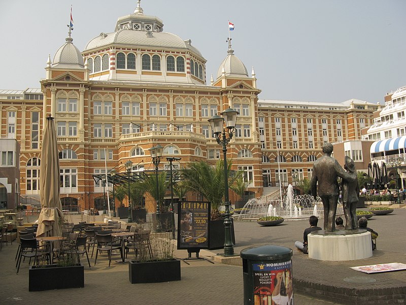 File:Scheveningen Kurhaus achterkant.JPG