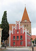 Schwaaner Kirche und Rathaus