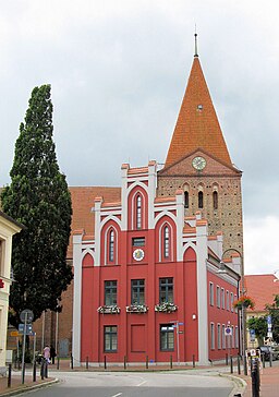 Schwaan Rathaus Kirche 2009 08 04 073