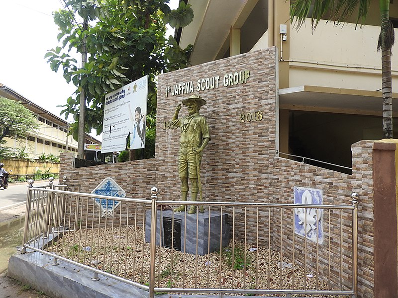 File:Scout statue-1-jaffna-Sri Lanka.jpg