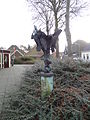 Onbekende sculptuur in Hoogwoud, op de hoek Oosterboekelseweg en Herenweg in Hoogwoud.