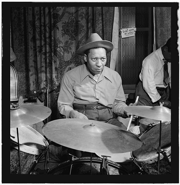 File:Sid Catlett, New York, ca. Mar. 1947 (William P. Gottlieb 01171).jpg