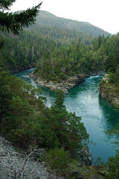 File:Smith River near Crescent City, CA.jpg