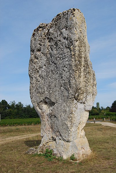 File:St Sulpice de Faleyrens Menhir de Peyrefitte 2.JPG