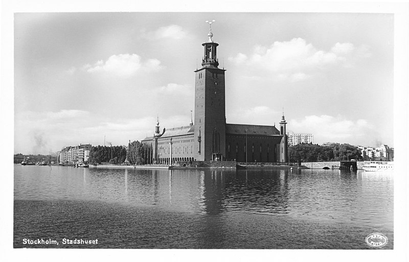 File:Stadshuset Exteriör. ArkDes ARKM.1962-101-1037b.jpg