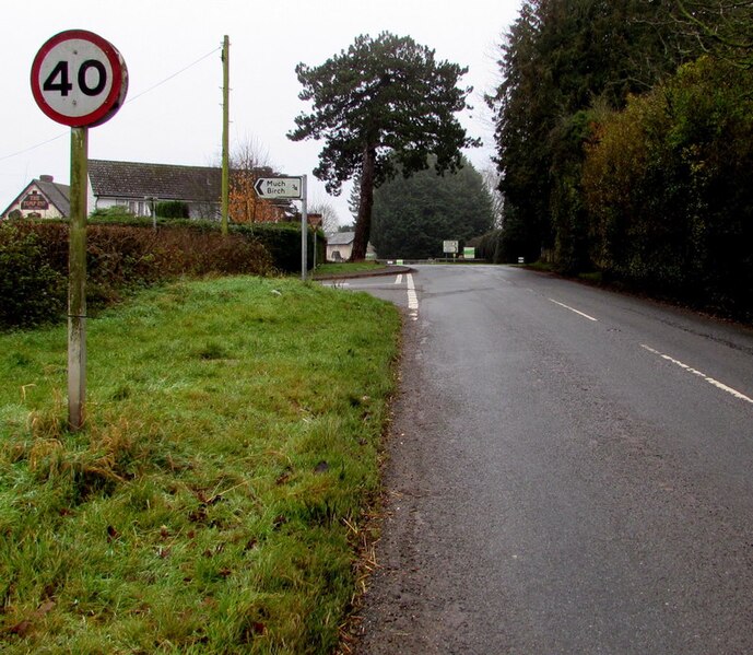 File:Start of the 40 zone in Wormelow - geograph.org.uk - 4539155.jpg