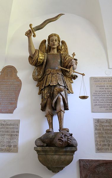 File:Statue St. Michael Perlach-1.jpg