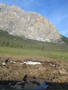 Sukakpak Mountain Area of Critical Environmental Concern, Alaska (15110962804).jpg