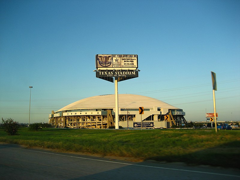 File:Texas Stadium outside.jpg